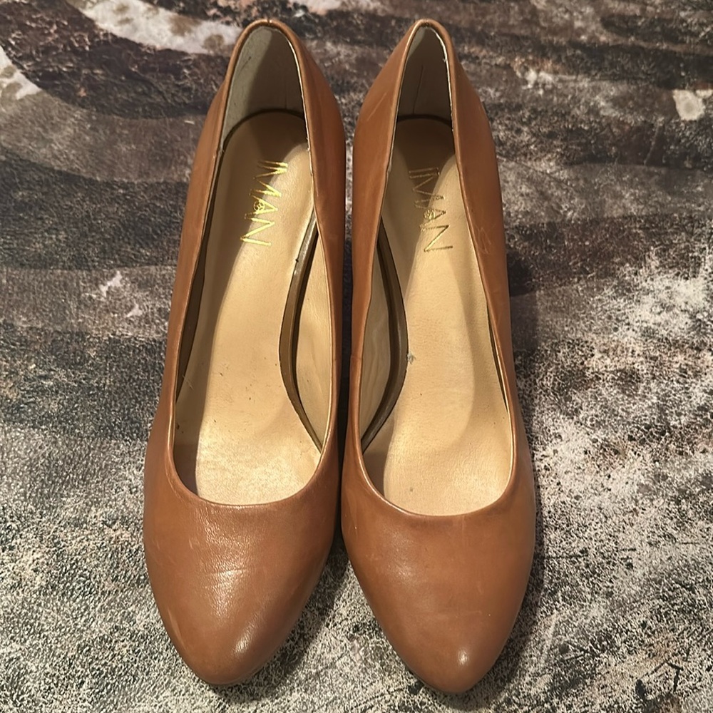 IMAN CHUNKY HEELS
